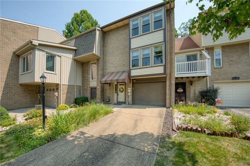 246 Timber Dr, Trafford, PA, 15085-1216 | Card Image