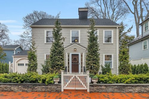 9 Kenway St, Cambridge, MA, 02138 | Card Image