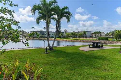 a105-1000 Manatee Rd, NAPLES, FL, 34114-3939 | Card Image
