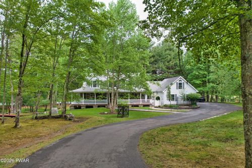 180 Mulberry Drive, Milford, PA, 18337 | Card Image