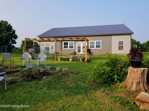 555 Fields Ln, Clarkson, KY, 42726-8090 | Card Image