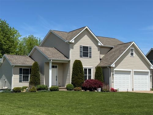 2632 N Shelby Dr, Erie, PA, 16509-4688 | Card Image