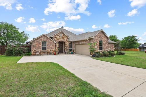 603 E Saunders St, Trenton, TX, 75490-3609 | Card Image