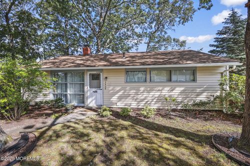 2409 Cedar St, Point Pleasant Boro, NJ, 08742-3624 | Card Image