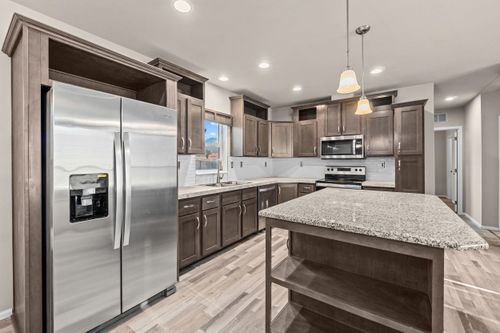 906 W Valley Ave, Chewelah, WA, 99109 | Card Image