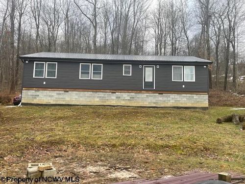 46 2nd St, Albright, WV, 26519-8100 | Card Image
