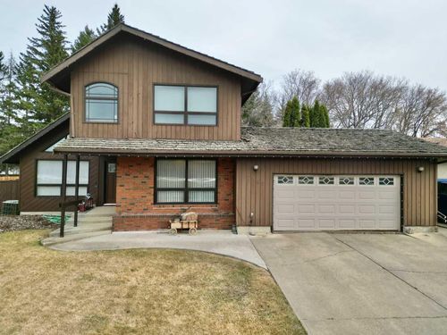 7203 96 Street, Peace River, AB, T8S1E3 | Card Image
