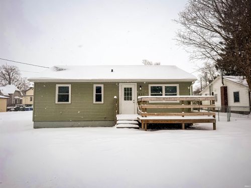 421 Gilmore St, Plymouth, IN, 46563-2711 | Card Image