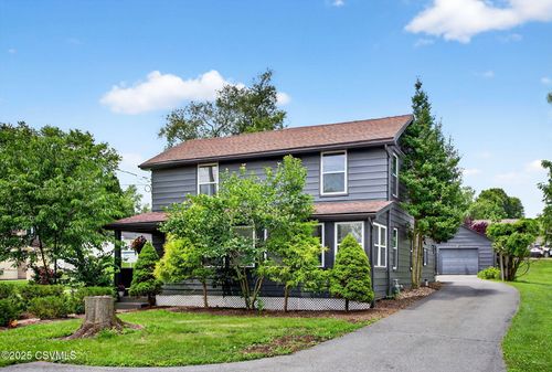 104 18th St, Selinsgrove, PA, 17870-1148 | Card Image
