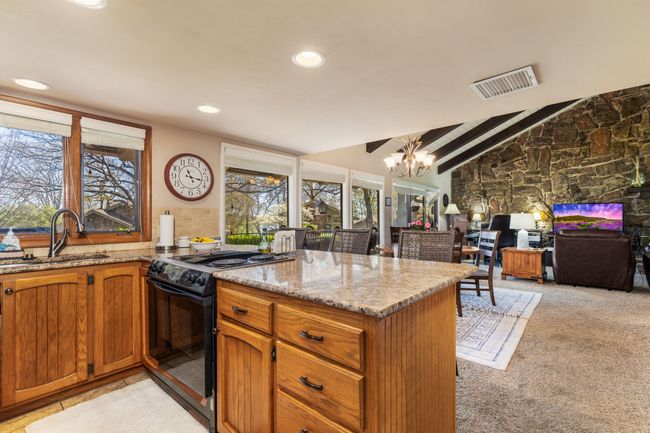 Kitchen | Image 16