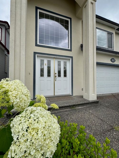 317 Avalon Dr, Port Moody, BC, V3H2X9 | Card Image