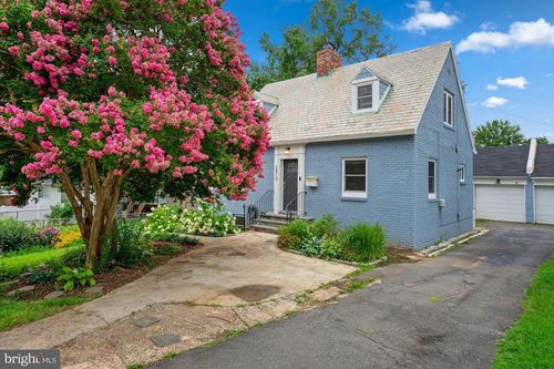 2410 S Dakota Ave Ne, WASHINGTON, DC, 20018-1626 | Card Image