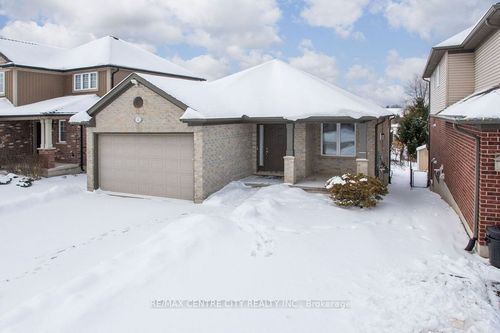 {{alt}} | Card Image