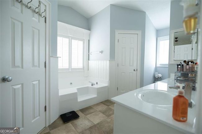 2074 Flint Hill Dr, House other with 4 bedrooms, 3 bathrooms and 2 parking in Lawrenceville GA | Image 13