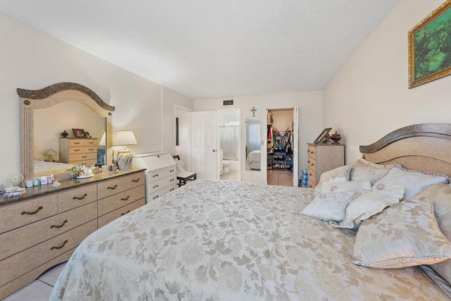 APT-215 - 225 Bonnie Blvd, Condo with 1 bedrooms, 2 bathrooms and null parking in Palm Springs FL | Image 4