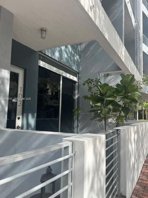 105-3339 Virginia St, Coconut Grove, FL, 33133-6027 | Card Image