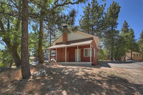 572 Dahlia Dr, Green Valley Lake, CA, 92341 | Card Image