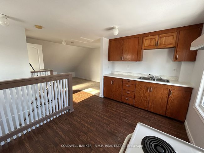 2 - 303 Muriel Ave, Home with 2 bedrooms, 1 bathrooms and 2 parking in Oshawa ON | Image 13