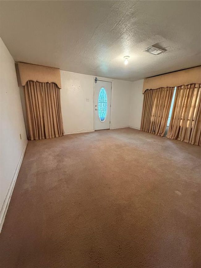 4300 Weaver Rd, House other with 3 bedrooms, 2 bathrooms and 2 parking in Houston TX | Image 4
