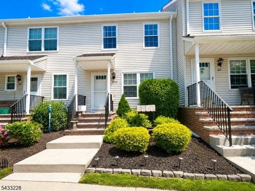 606 Wedgewood Cir, Flemington, NJ, 08822-2007 | Card Image