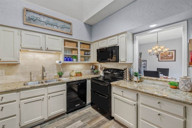 APT-11 - 3122 Camelot Dr, Condo with 3 bedrooms, 2 bathrooms and 4 parking in Bryan TX | Image 22