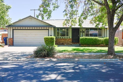 4741 71st St, Sacramento, CA, 95820-3517 | Card Image