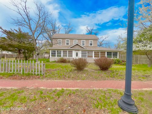 348 E Bay Ave, MANAHAWKIN, NJ, 08050-3321 | Card Image