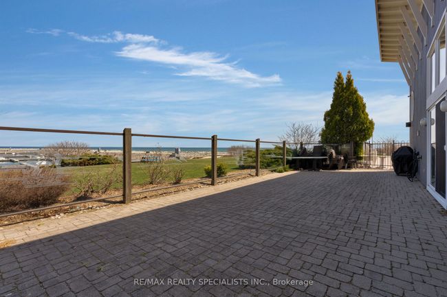 441 Mariners Way, Condo with 3 bedrooms, 2 bathrooms and 2 parking in Collingwood ON | Image 25