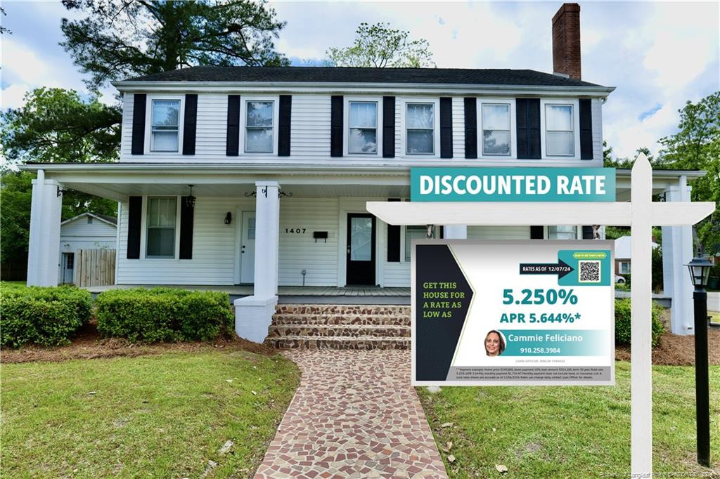 Pine St, Lumberton, NC 28358