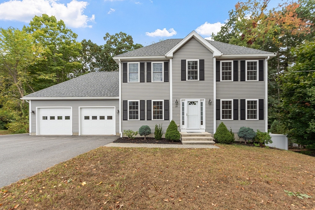 Willow St, Leominster, MA 01453