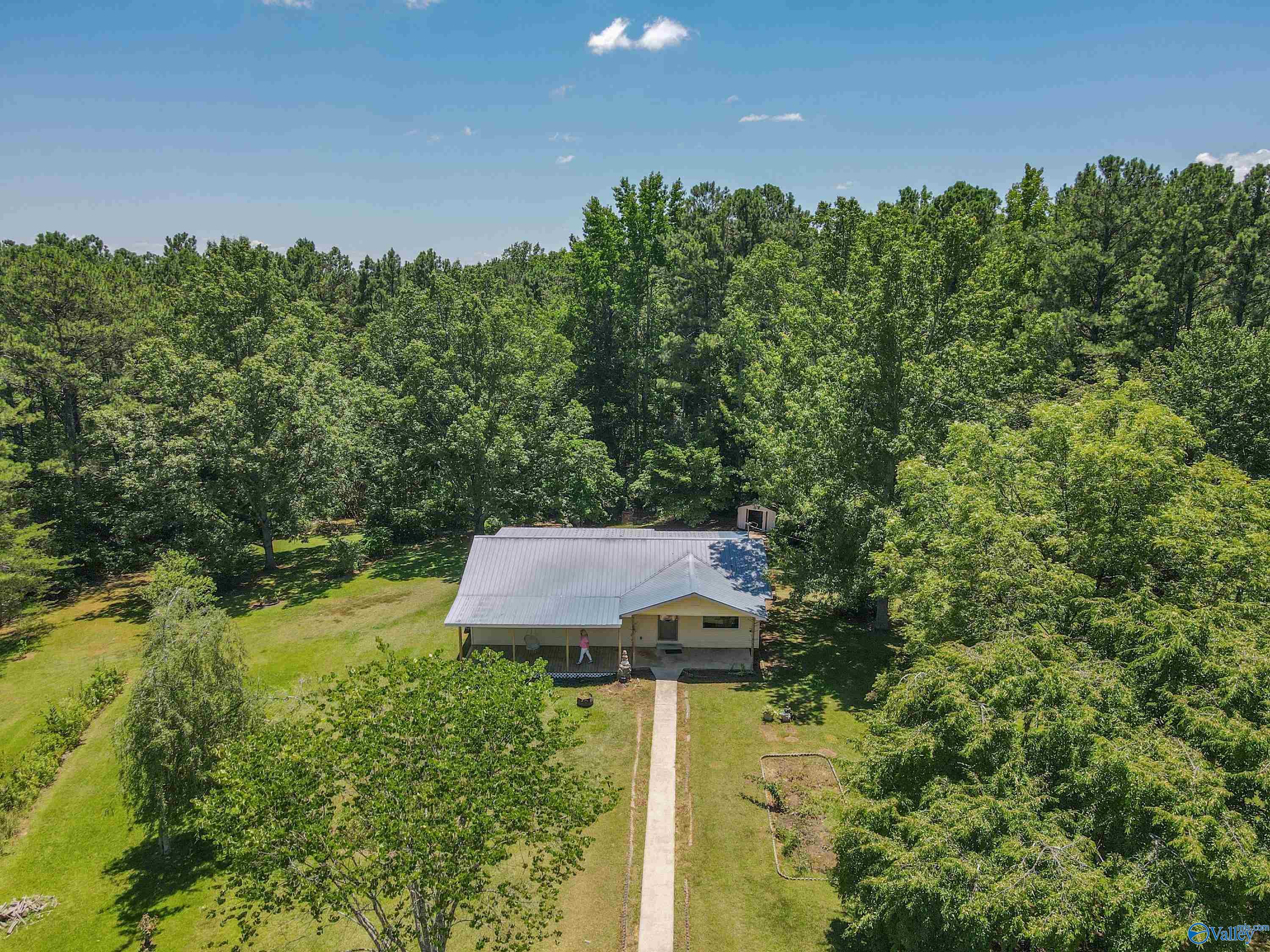 Winding Brook Dr, Guntersville, AL 35976