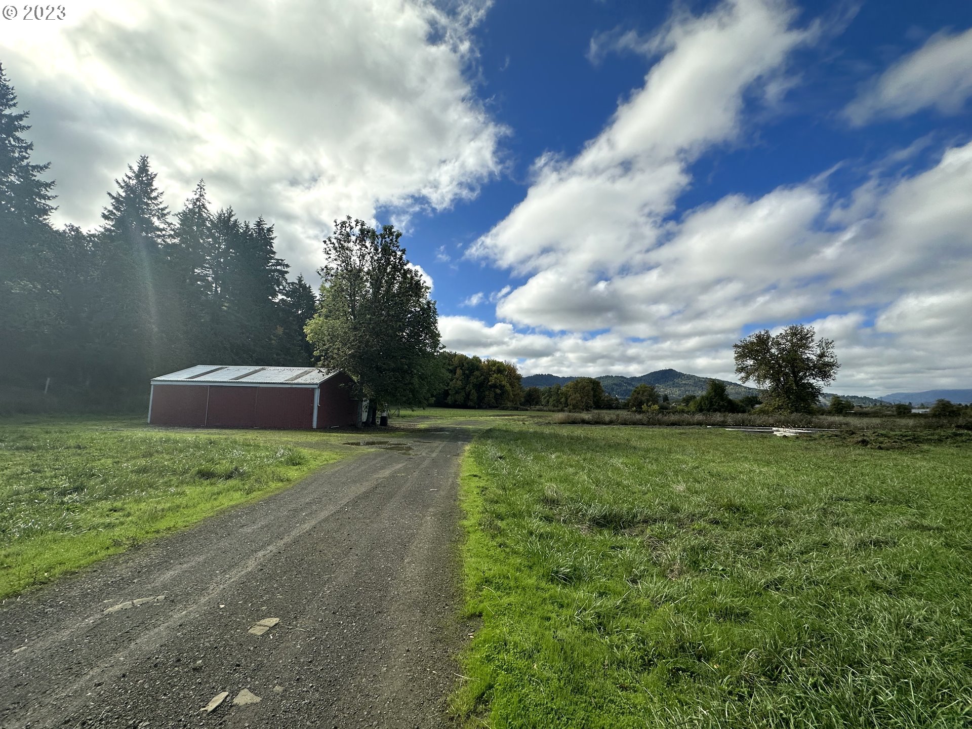 State St, Sutherlin, OR 97479
