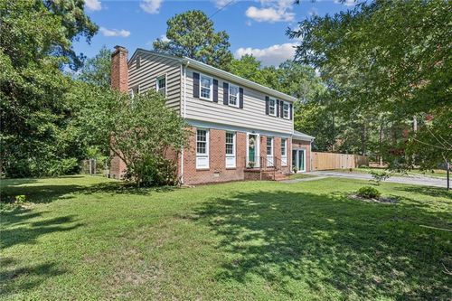 200 Harris Grove Ln, Yorktown, VA, 23692-4010 | Card Image
