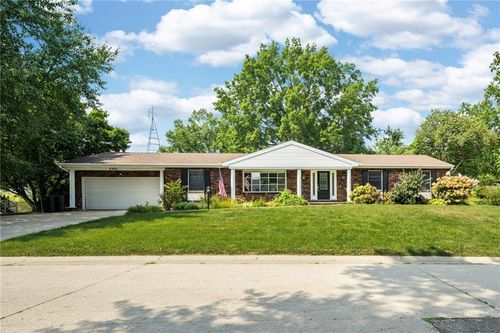 4401 S Stonecrest Cir, Saint Joseph, MO, 64506-3130 | Card Image