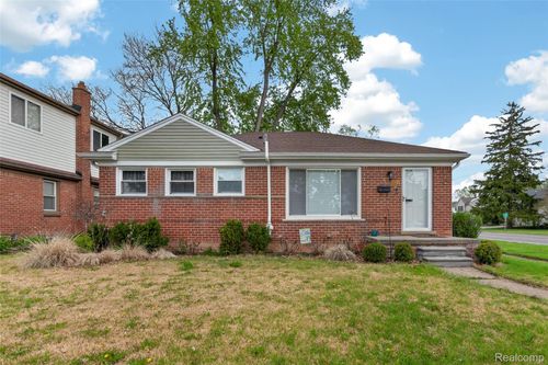 102 Jeffrey Ave, Royal Oak, MI, 48073-2520 | Card Image