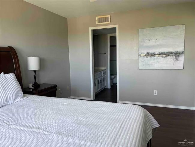 APT-505 - 2900 Ashley Dr, Condo with 2 bedrooms, 2 bathrooms and null parking in Pharr TX | Image 16