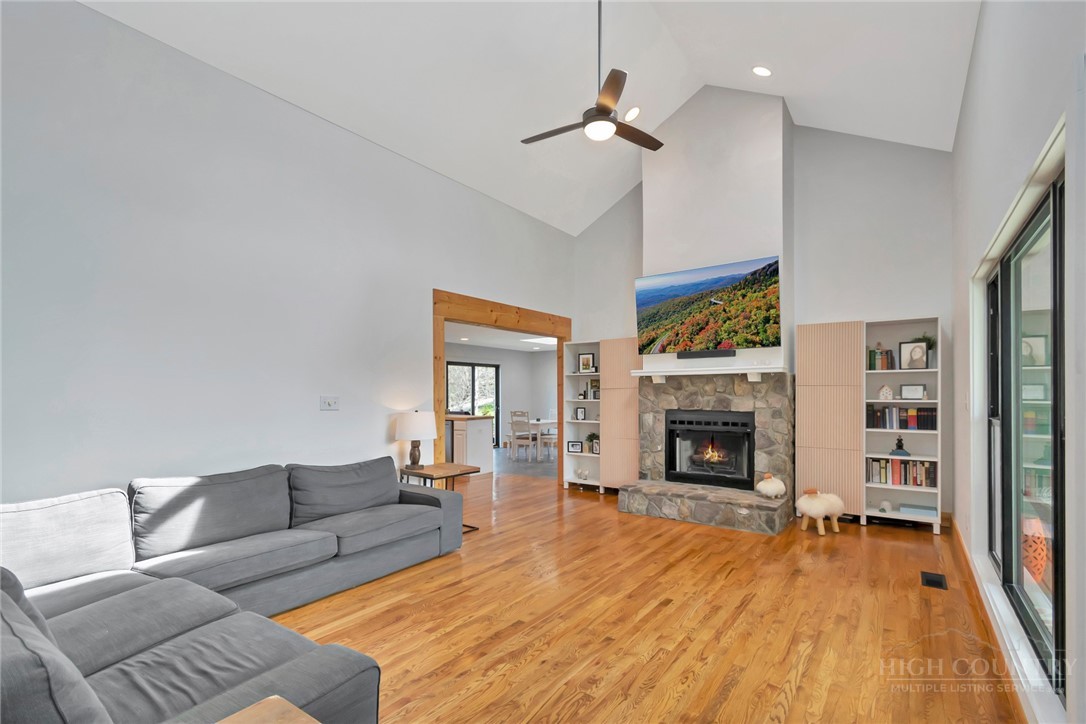 Residential in Seven Devils 3