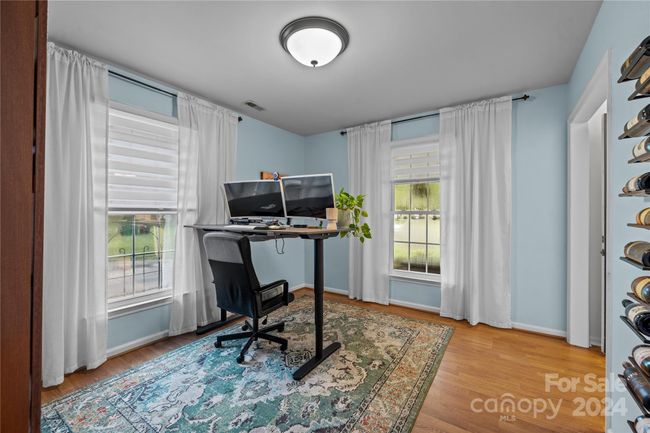 Diningroom /being used as a home office | Image 19