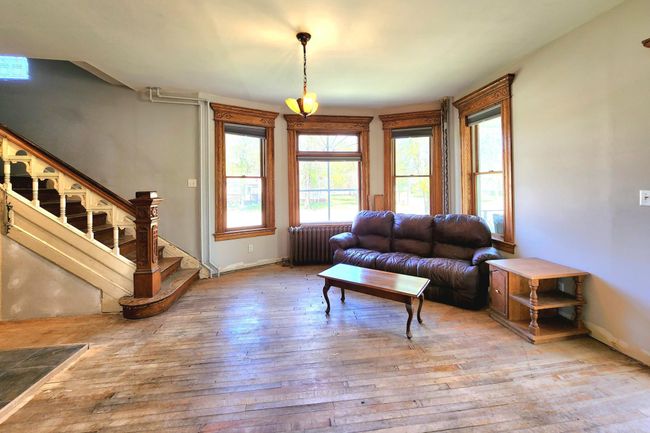 Parlor | Image 11