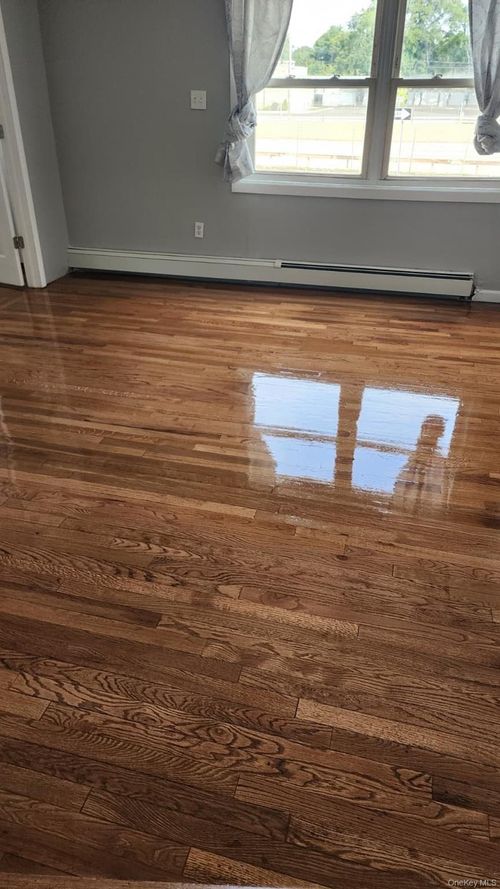 2-496 Sunrise, Babylon, NY, 11704 | Card Image