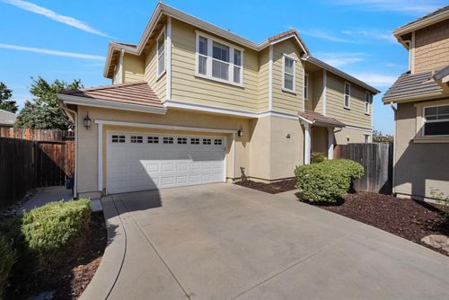 9353 Vintner Cir, Patterson, CA, 95363-8901 | Card Image