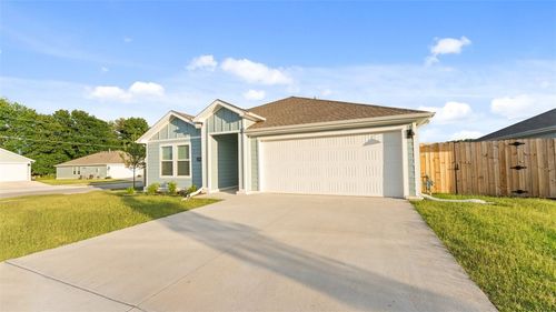 4331 W Glacier St, Fayetteville, AR, 72704-3423 | Card Image