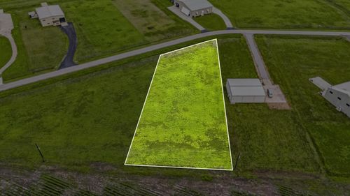 7768 Meteor Dr, Sealy, TX, 77474-2382 | Card Image