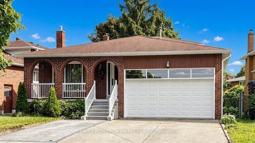 211 Risebrough Circt, Markham, ON, L3R3J1 | Card Image