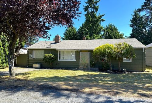 14722 32nd Ave Ne, Shoreline, WA, 98155-7526 | Card Image