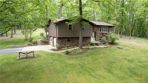 39 Leibolt Ct, Economy, PA, 15042 | Card Image