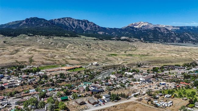 Electric Peak and Yellowstone National Park | Image 40