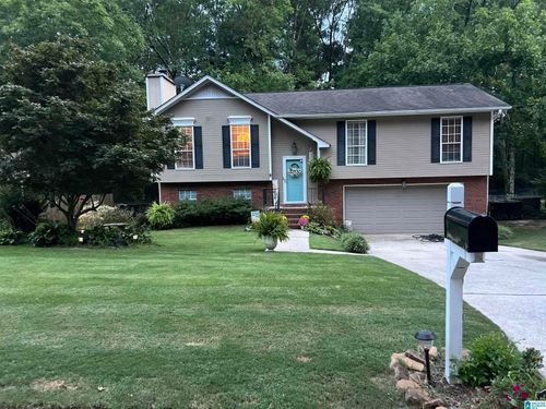 2629 Laburnum Dr, Birmingham, AL, 35235-2140 | Card Image