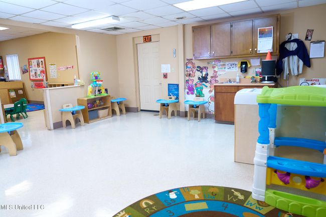 Classroom 6c | Image 41