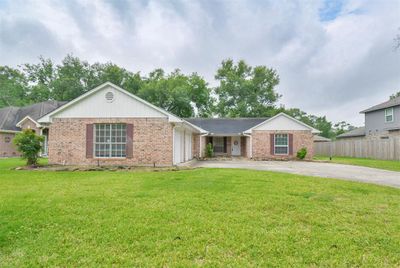 Discover the charm of 419 Starboard Street — a cozy, inviting home nestled in a welcoming neighborhood. | Image 1